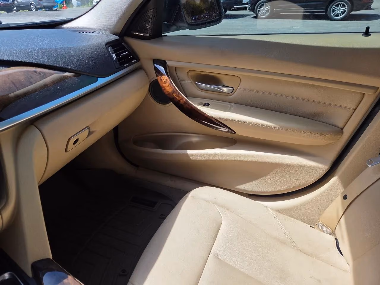 2015 BMW 3 Series 328i xDrive Sedan 4D — photo 18 of 60