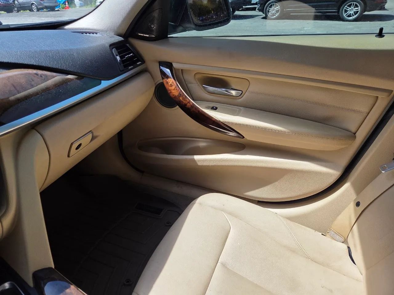 2015 BMW 3 Series 328i xDrive Sedan 4D — photo 18 of 60
