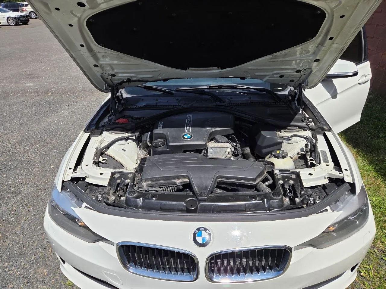 2015 BMW 3 Series 328i xDrive Sedan 4D — photo 13 of 60