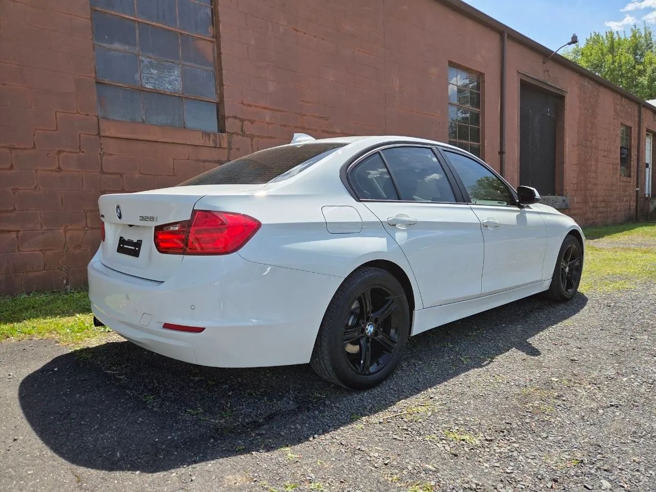 2015 BMW 3 Series 328i xDrive Sedan 4D — photo 7 of 60