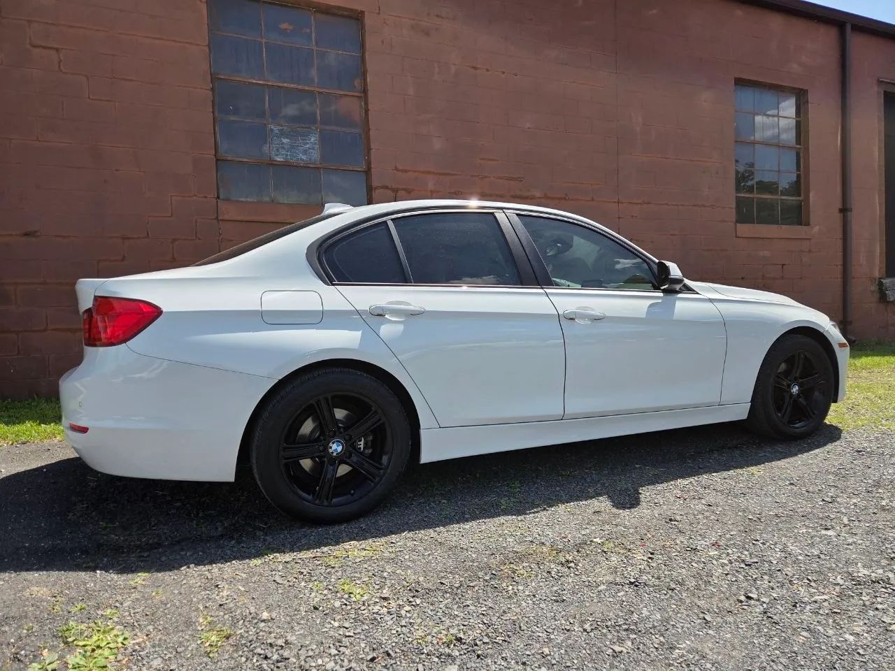 2015 BMW 3 Series 328i xDrive Sedan 4D — photo 10 of 60