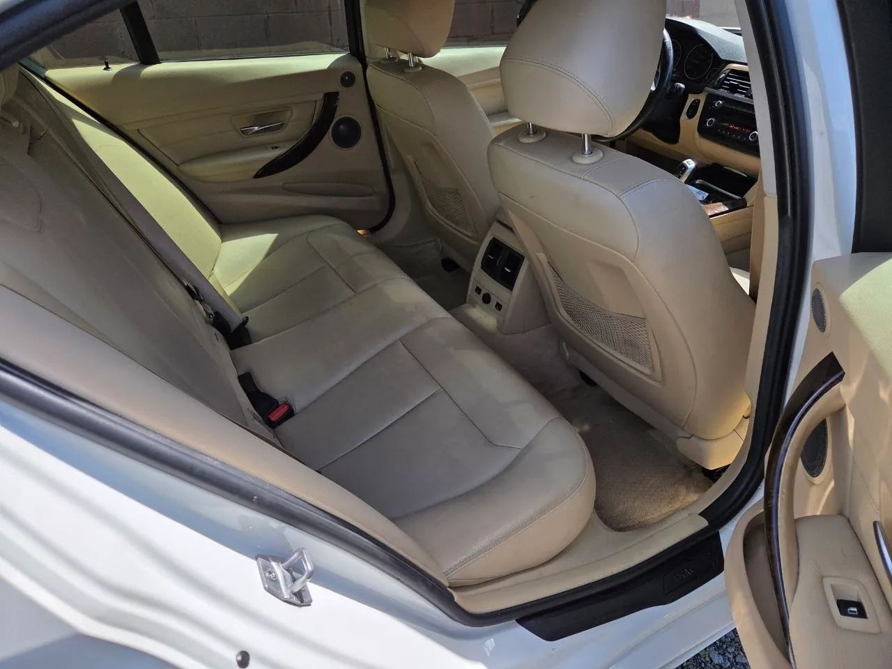 2015 BMW 3 Series 328i xDrive Sedan 4D — photo 24 of 60
