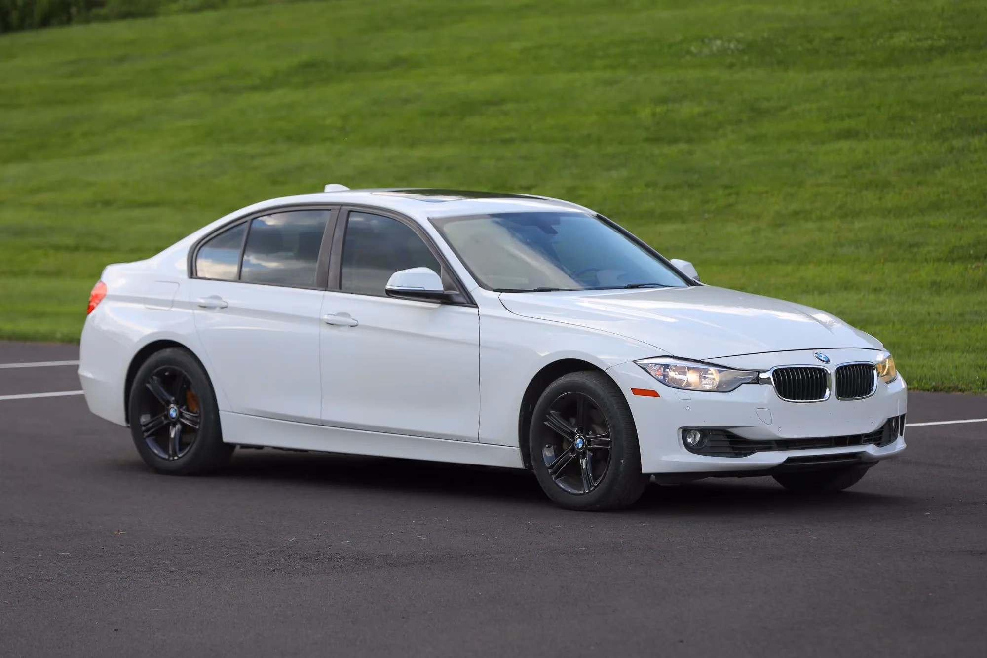 2015 BMW 3 Series 328i xDrive Sedan 4D — photo 33 of 60
