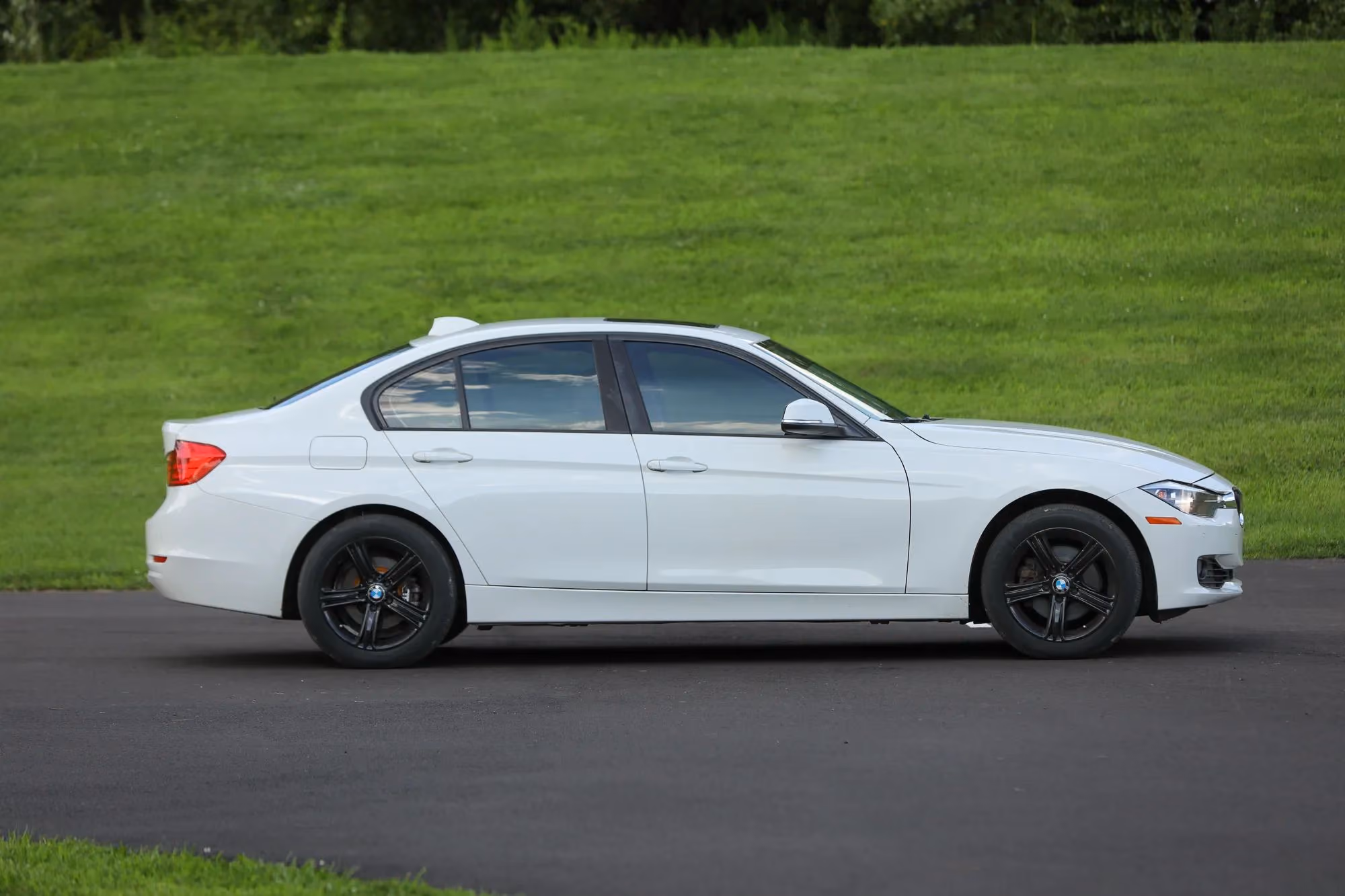 2015 BMW 3 Series 328i xDrive Sedan 4D — photo 36 of 60
