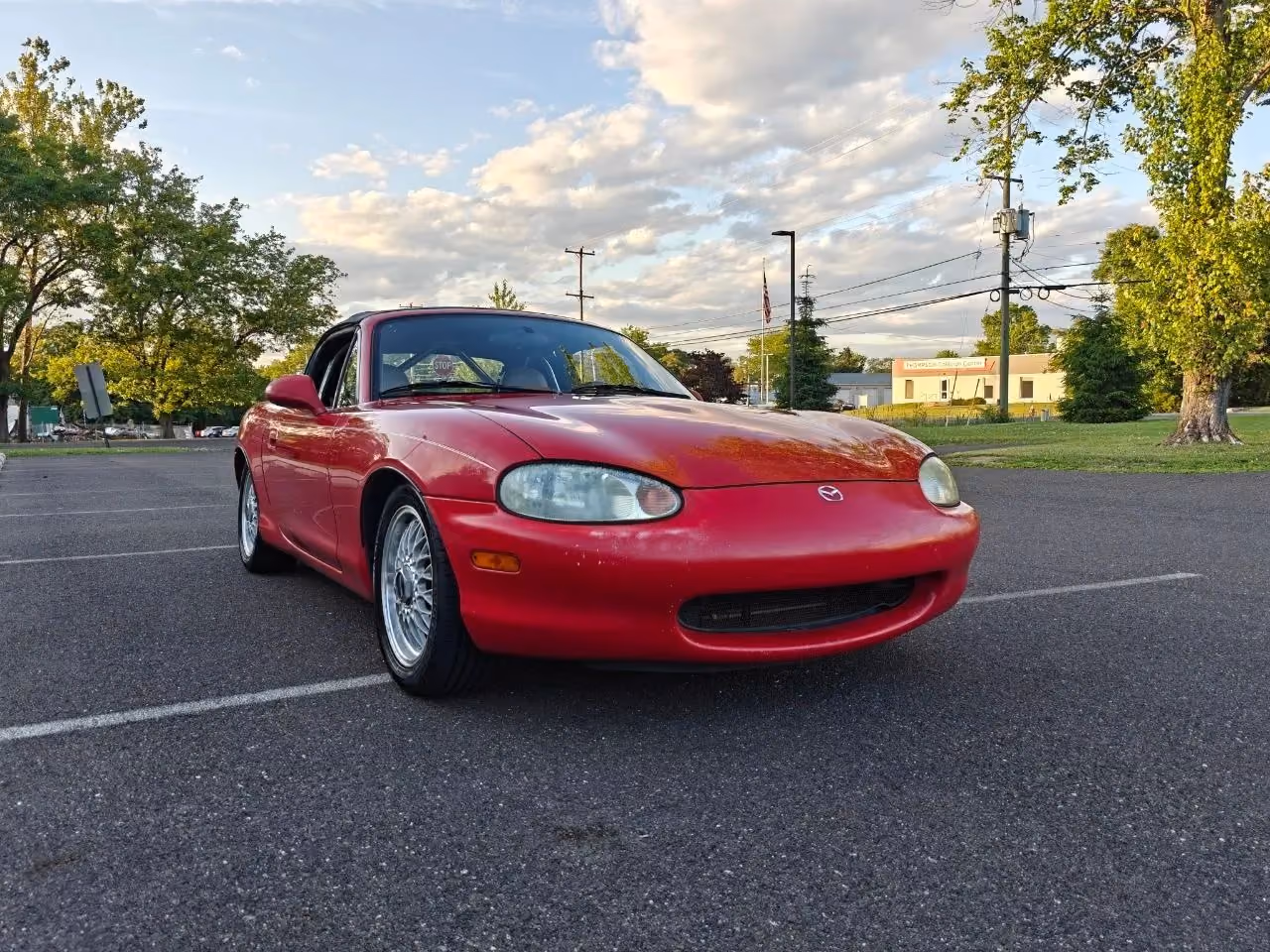 1999 MAZDA MX-5 Miata Convertible 2D — photo 8 of 52