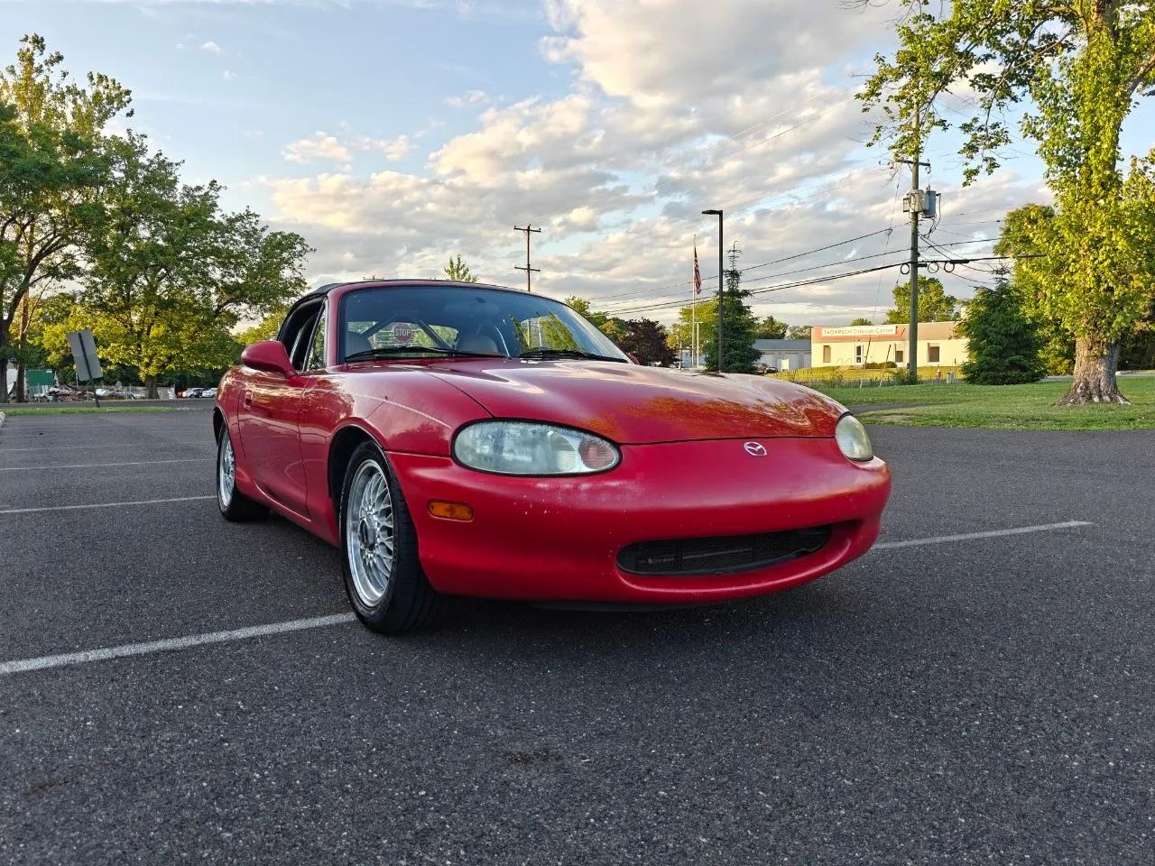 1999 MAZDA MX-5 Miata Convertible 2D — photo 8 of 52