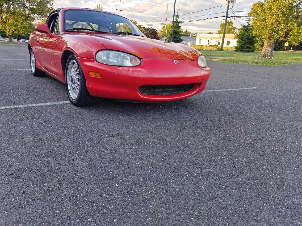 1999 MAZDA MX-5 Miata Convertible 2D — photo 21 of 52