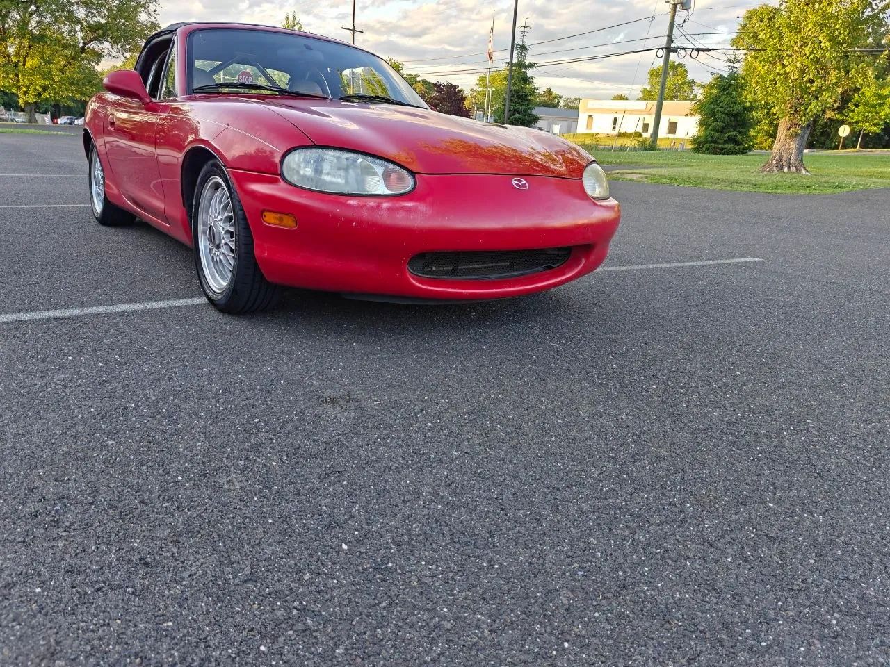 1999 MAZDA MX-5 Miata Convertible 2D — photo 21 of 52