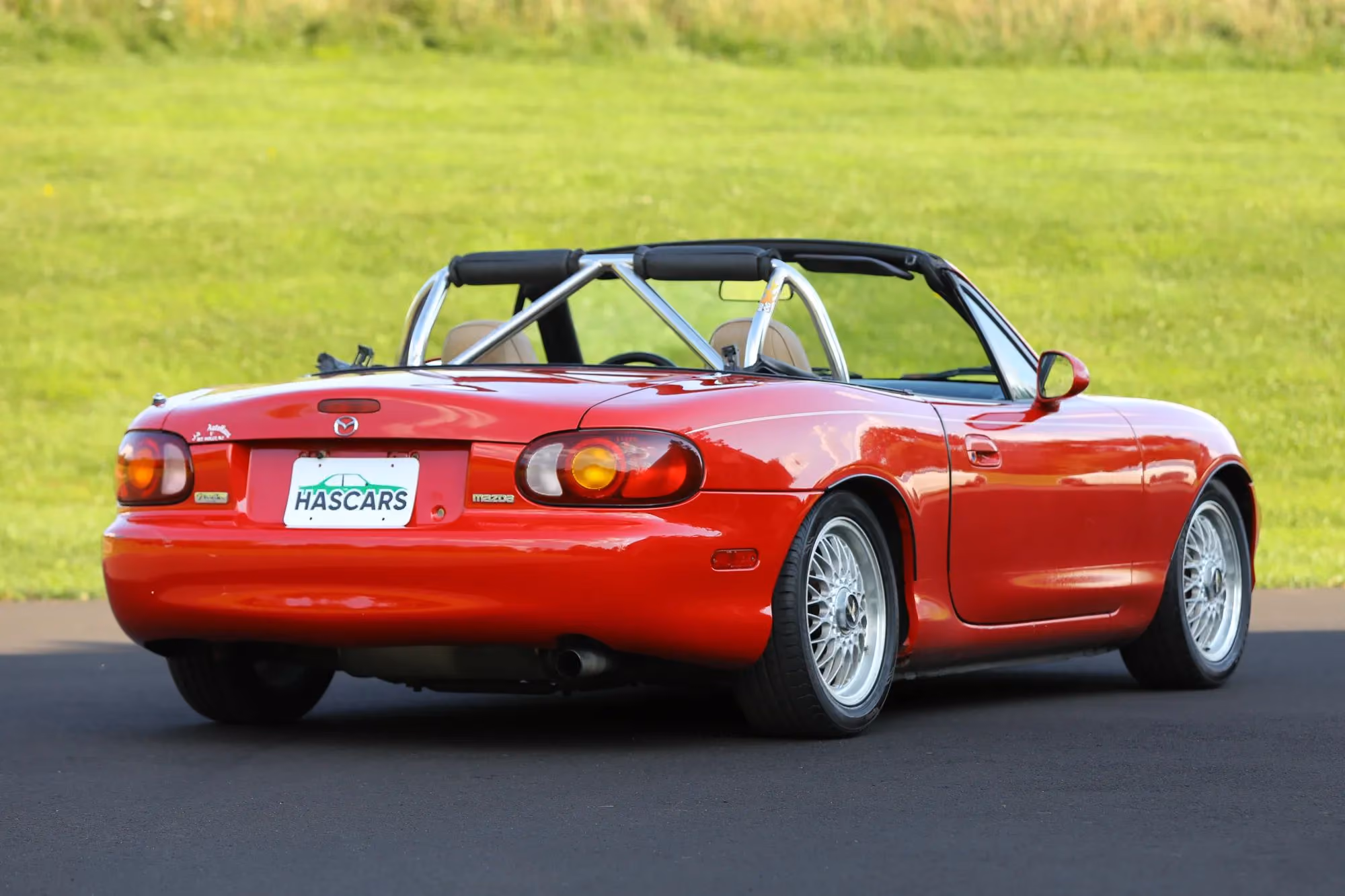 1999 MAZDA MX-5 Miata Convertible 2D — photo 40 of 52