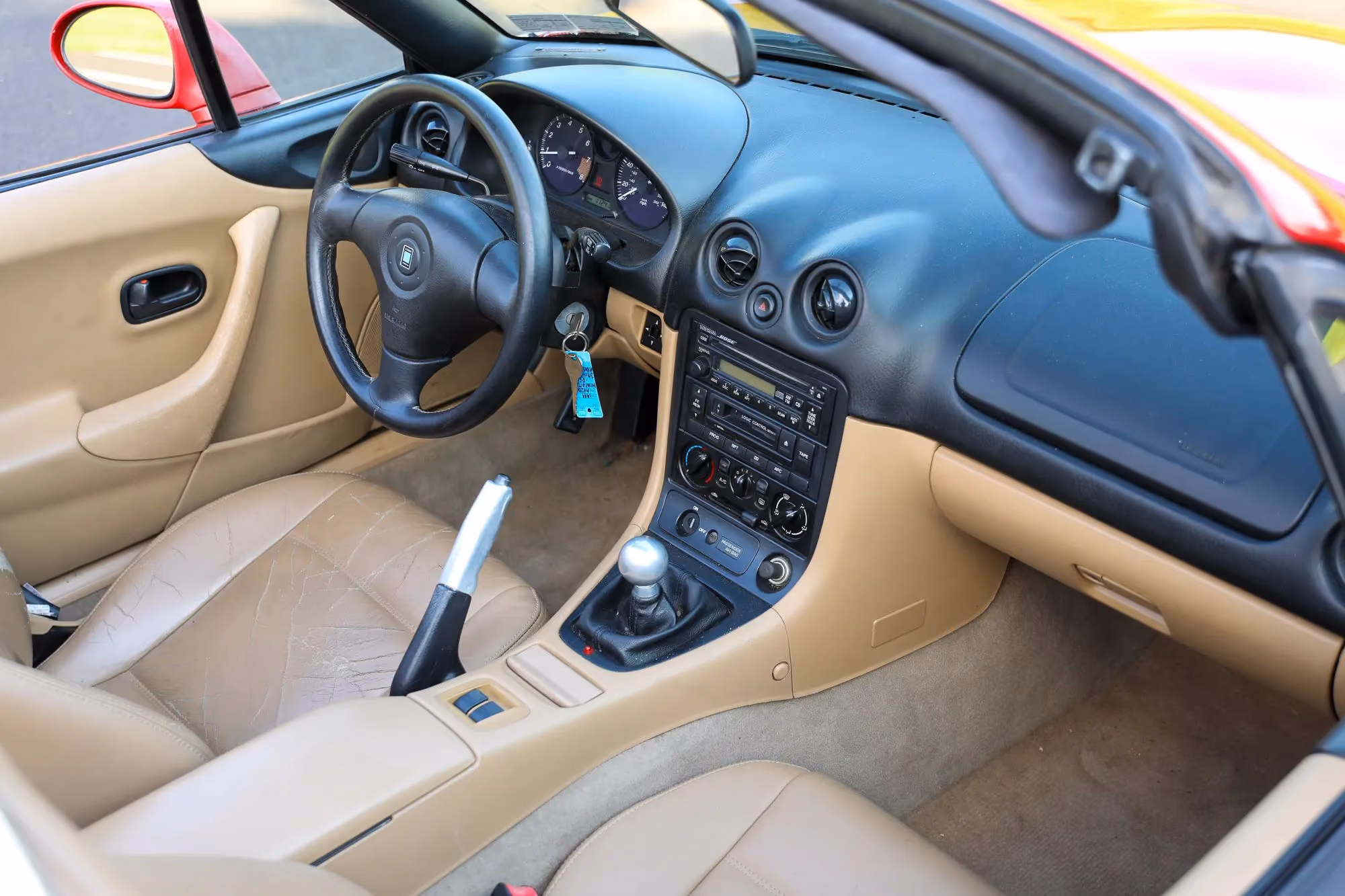 1999 MAZDA MX-5 Miata Convertible 2D — photo 42 of 52