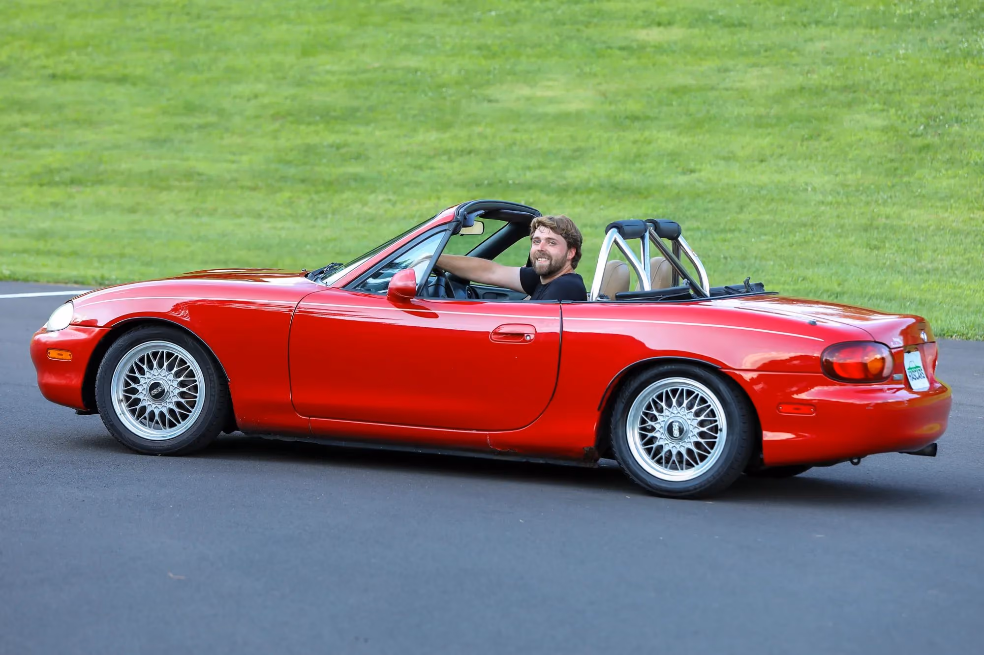 1999 MAZDA MX-5 Miata Convertible 2D — photo 47 of 52