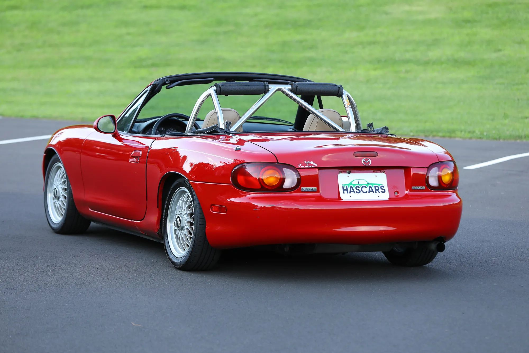 1999 MAZDA MX-5 Miata Convertible 2D — photo 48 of 52