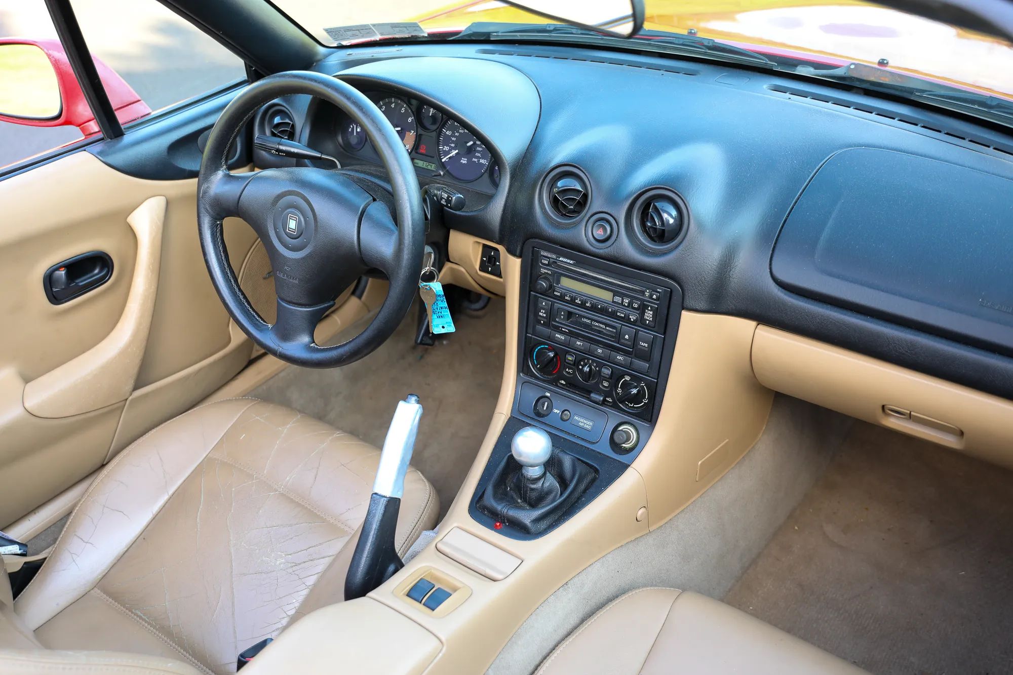 1999 MAZDA MX-5 Miata Convertible 2D — photo 43 of 52