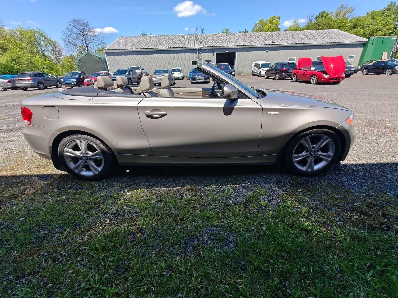 2010 BMW 1 Series 128i Convertible 2D — photo 9 of 48