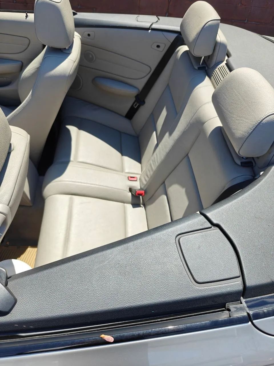 2010 BMW 1 Series 128i Convertible 2D — photo 13 of 48