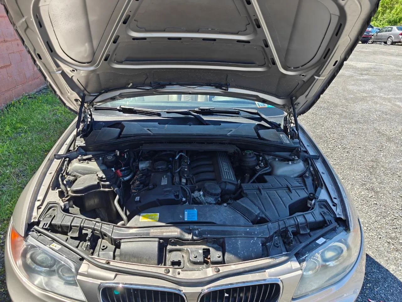 2010 BMW 1 Series 128i Convertible 2D — photo 16 of 48