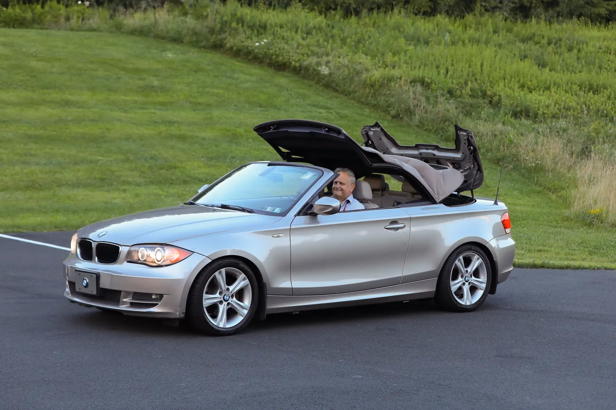 2010 BMW 1 Series 128i Convertible 2D — photo 24 of 48