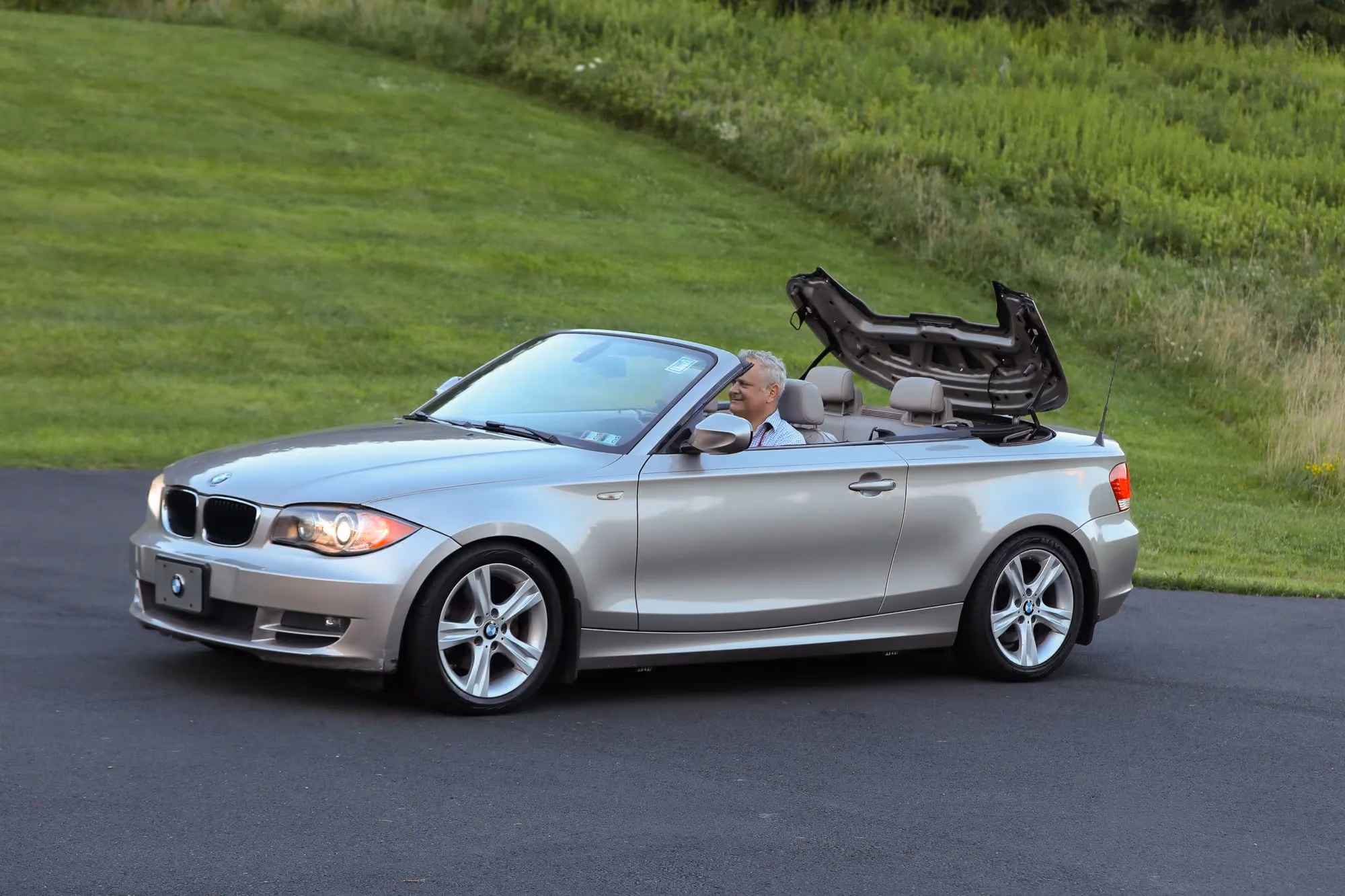 2010 BMW 1 Series 128i Convertible 2D — photo 26 of 48