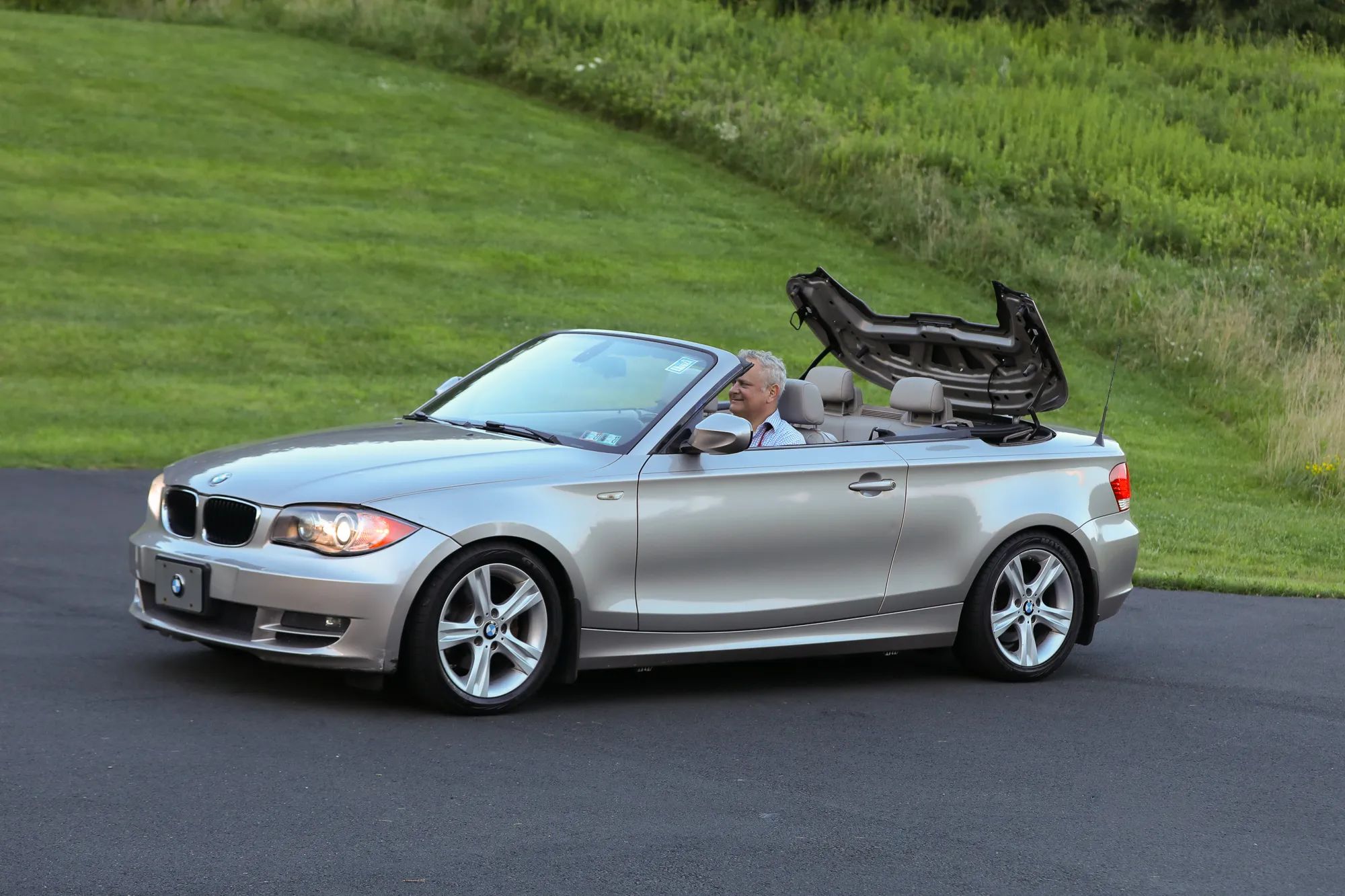 2010 BMW 1 Series 128i Convertible 2D — photo 26 of 48