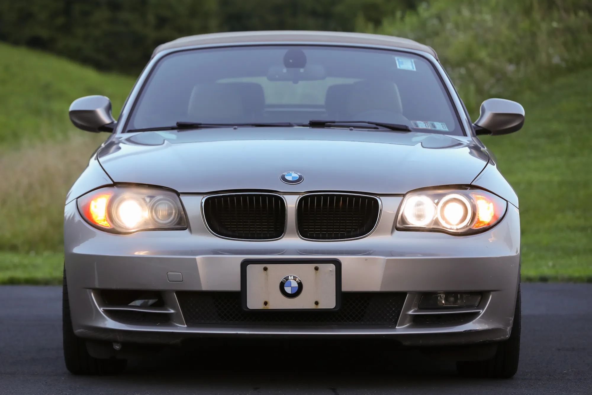 2010 BMW 1 Series 128i Convertible 2D — photo 22 of 48