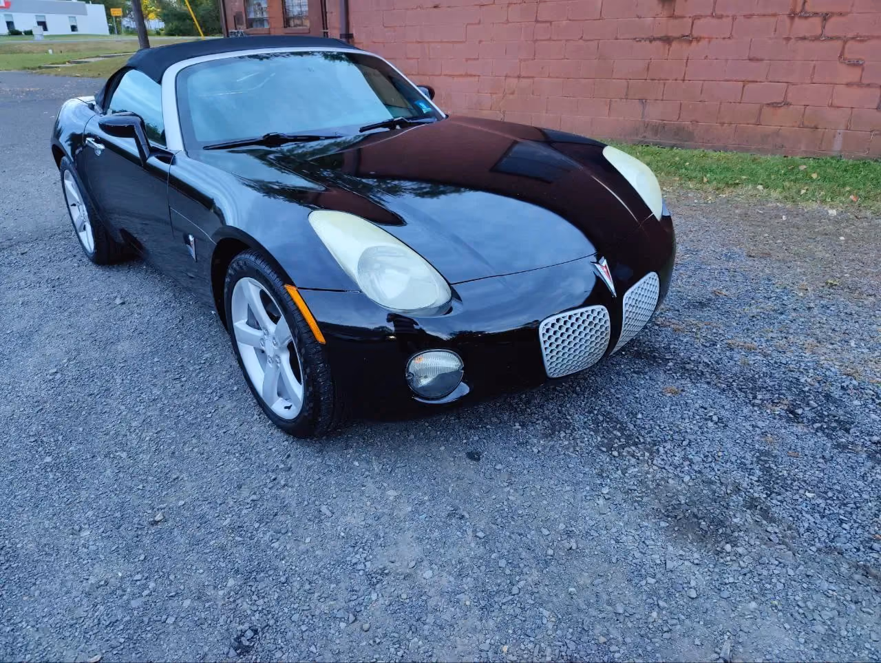 2006 Pontiac Solstice Convertible 2D — photo 9 of 73