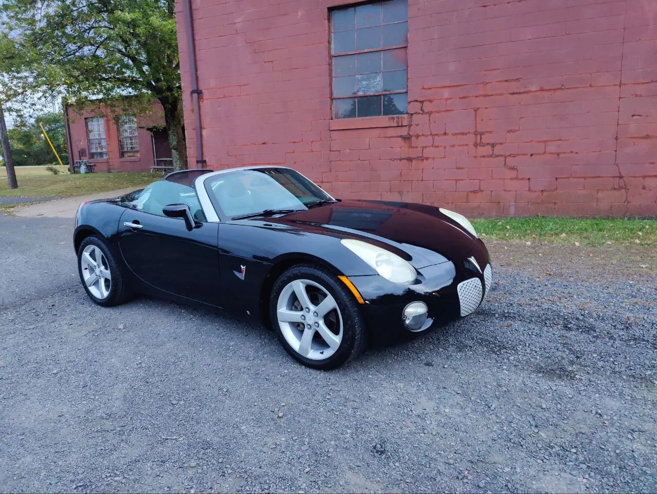 2006 Pontiac Solstice Convertible 2D — photo 3 of 73