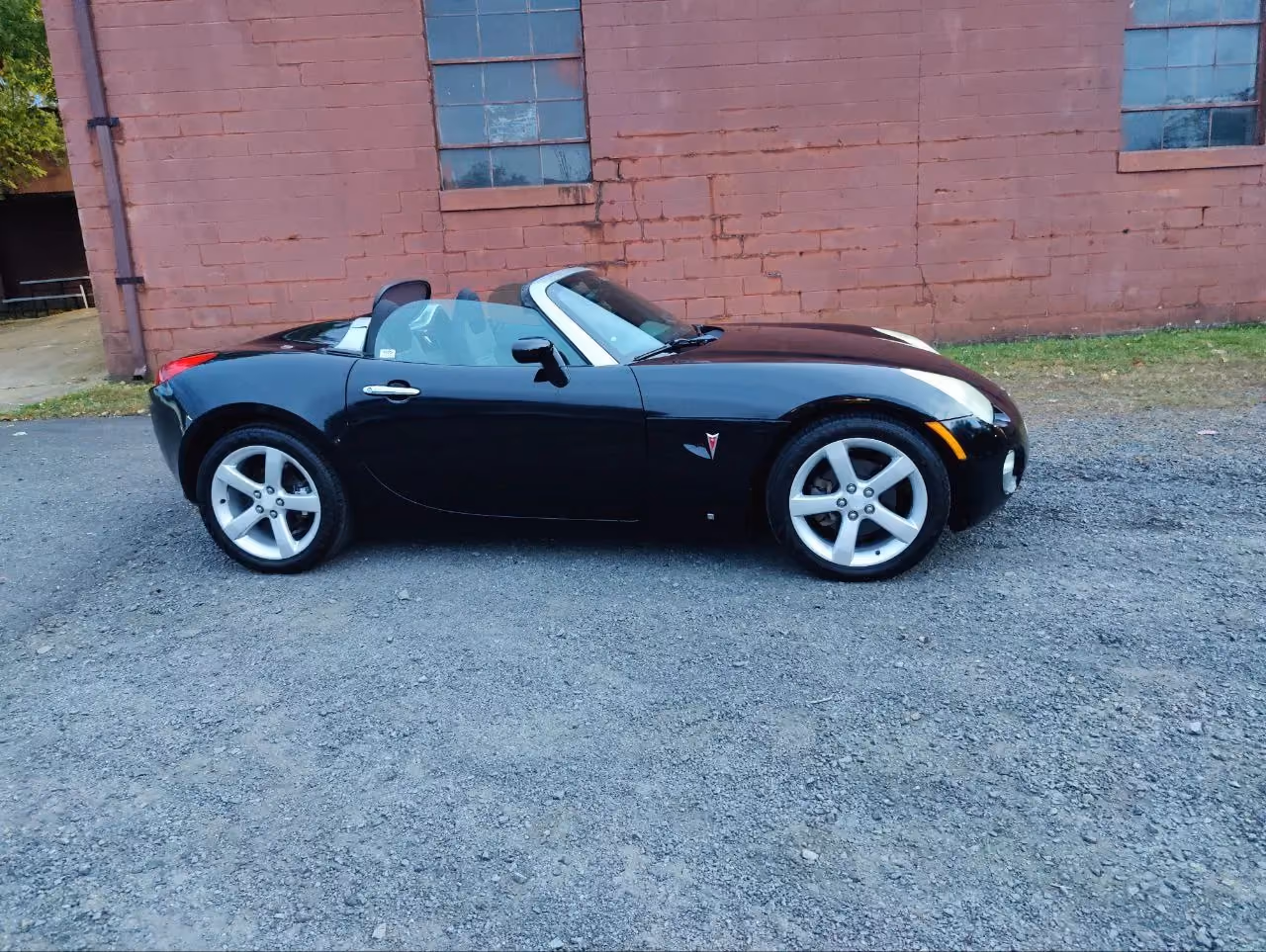 2006 Pontiac Solstice Convertible 2D — photo 4 of 73