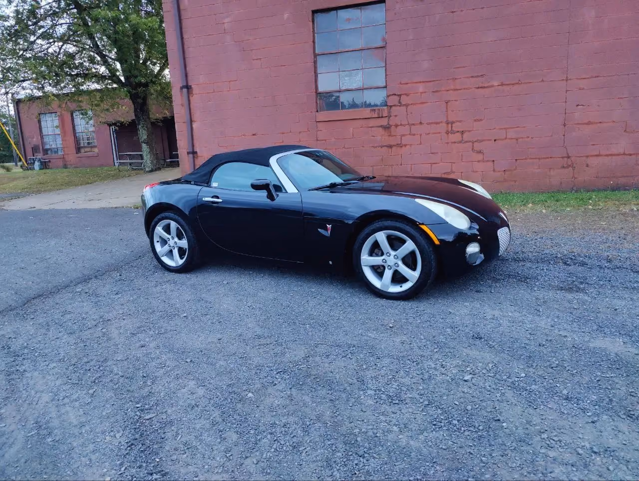 2006 Pontiac Solstice Convertible 2D — photo 12 of 73