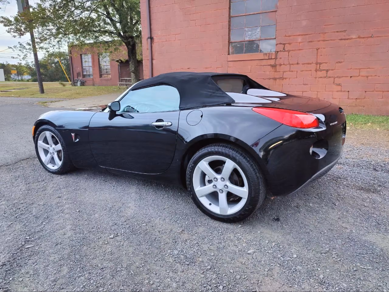 2006 Pontiac Solstice Convertible 2D — photo 21 of 73