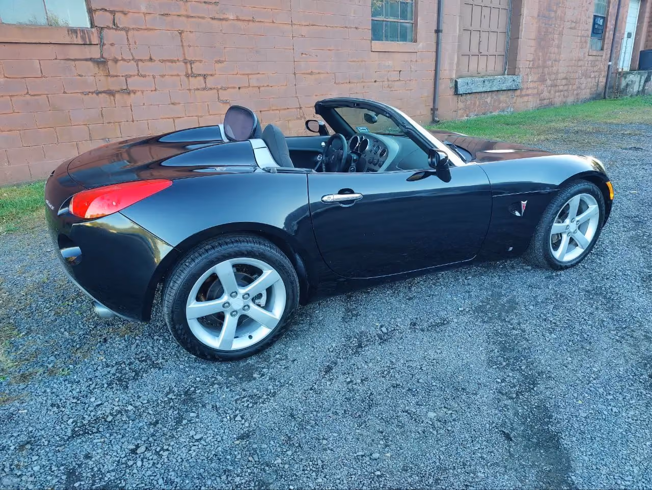 2006 Pontiac Solstice Convertible 2D — photo 24 of 73