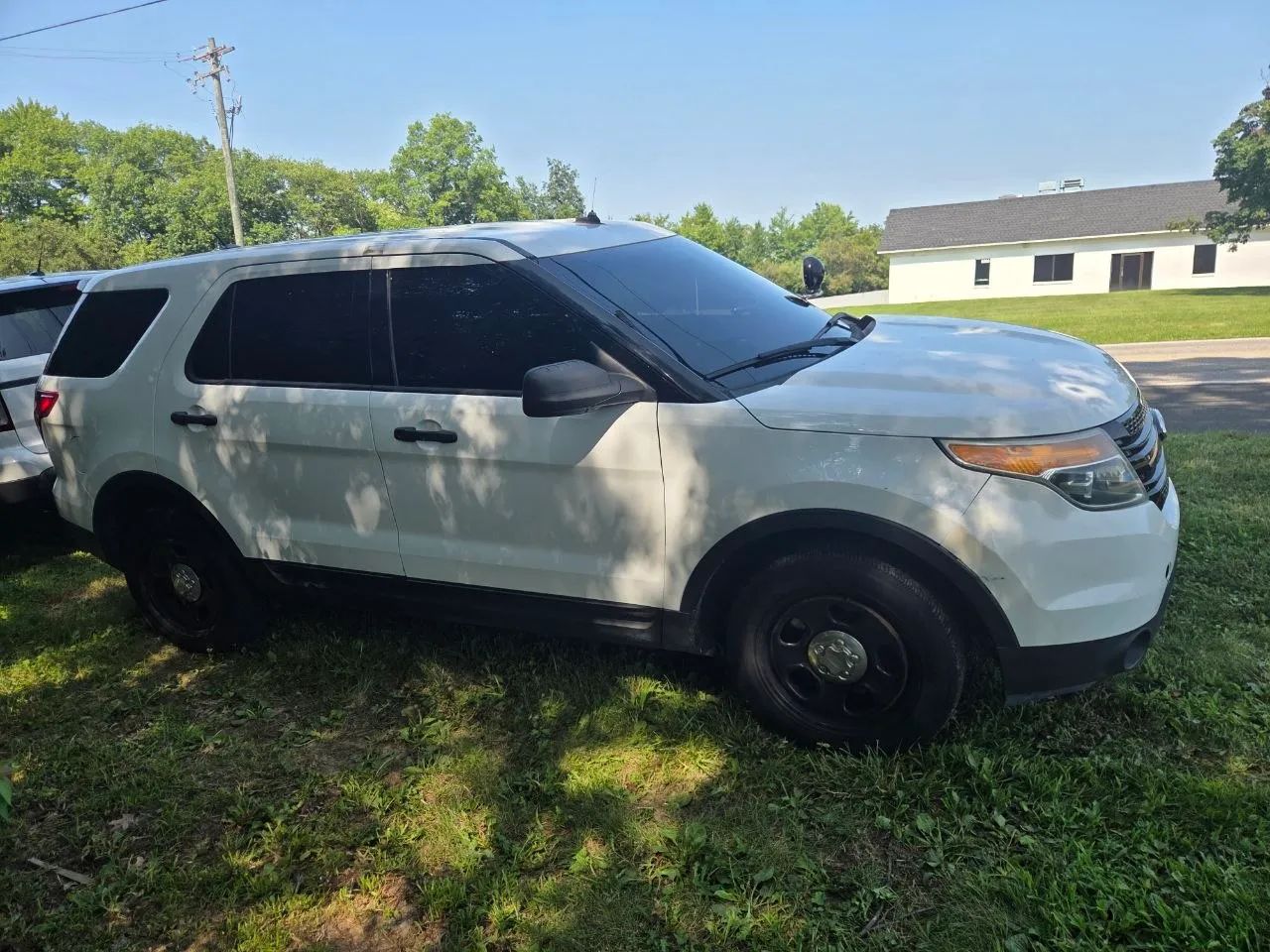 2013 Ford Explorer — photo 1 of 8