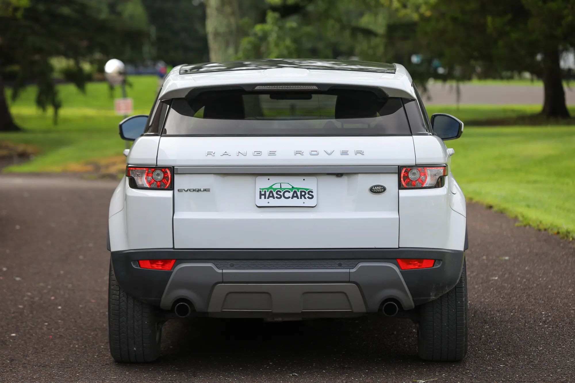 2015 Land Rover Range Rover Evoque Pure Plus Sport Utility 4D — photo 37 of 52