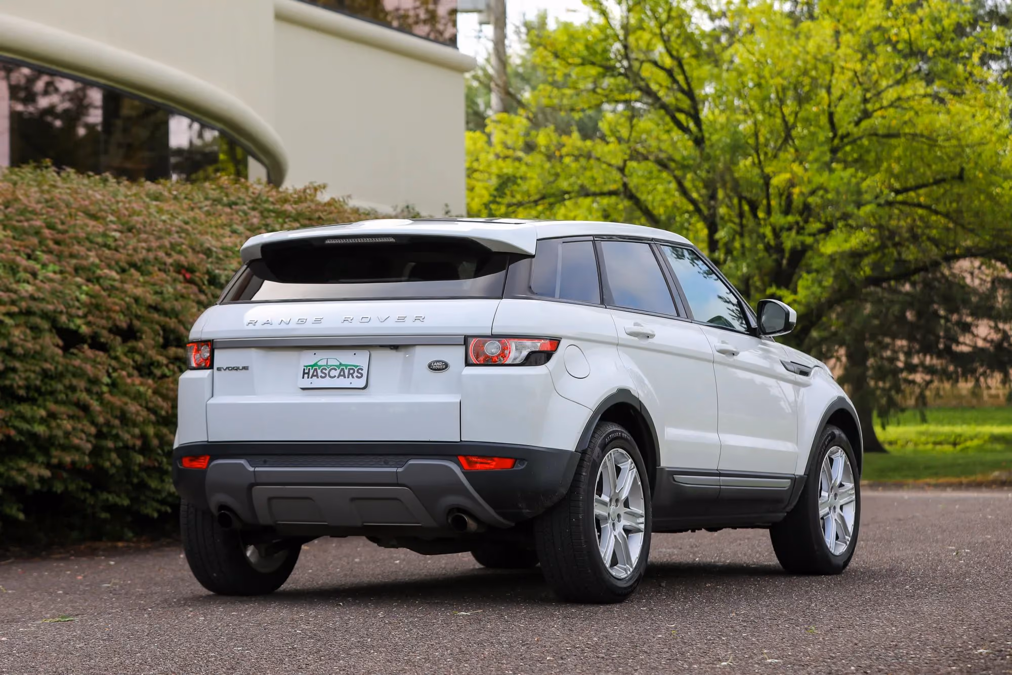 2015 Land Rover Range Rover Evoque Pure Plus Sport Utility 4D — photo 36 of 52