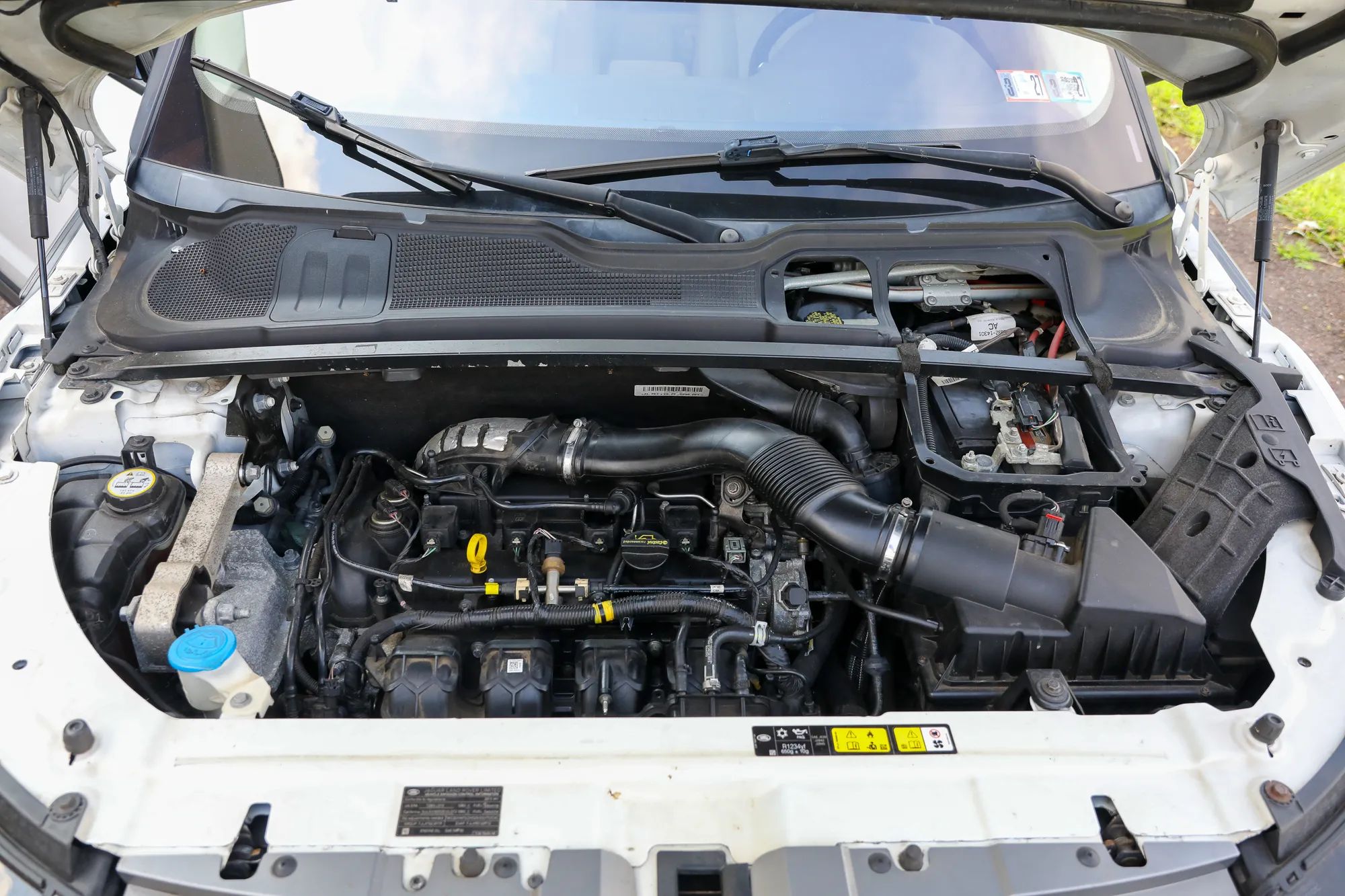 2015 Land Rover Range Rover Evoque Pure Plus Sport Utility 4D — photo 49 of 52