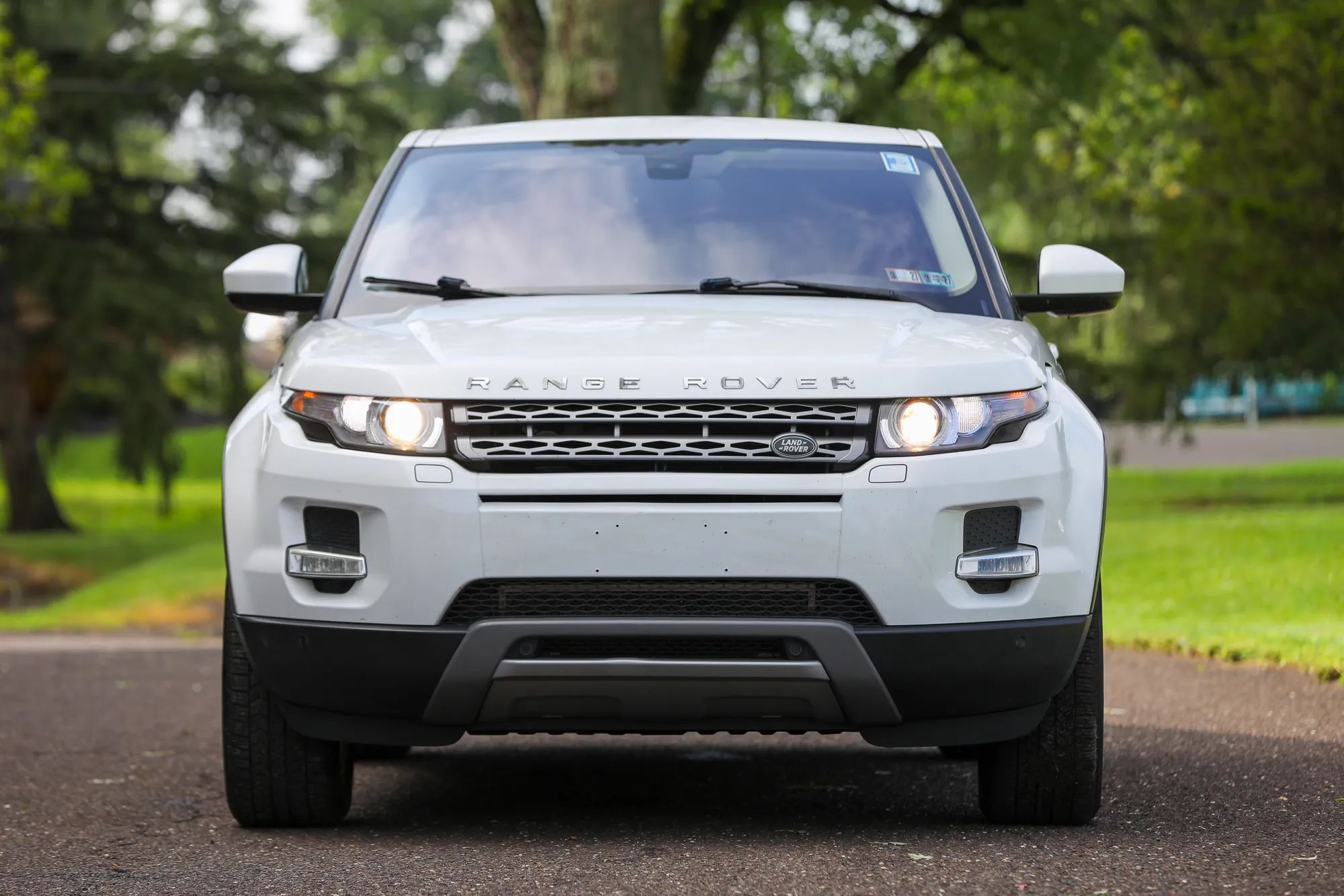 2015 Land Rover Range Rover Evoque Pure Plus Sport Utility 4D — photo 48 of 52