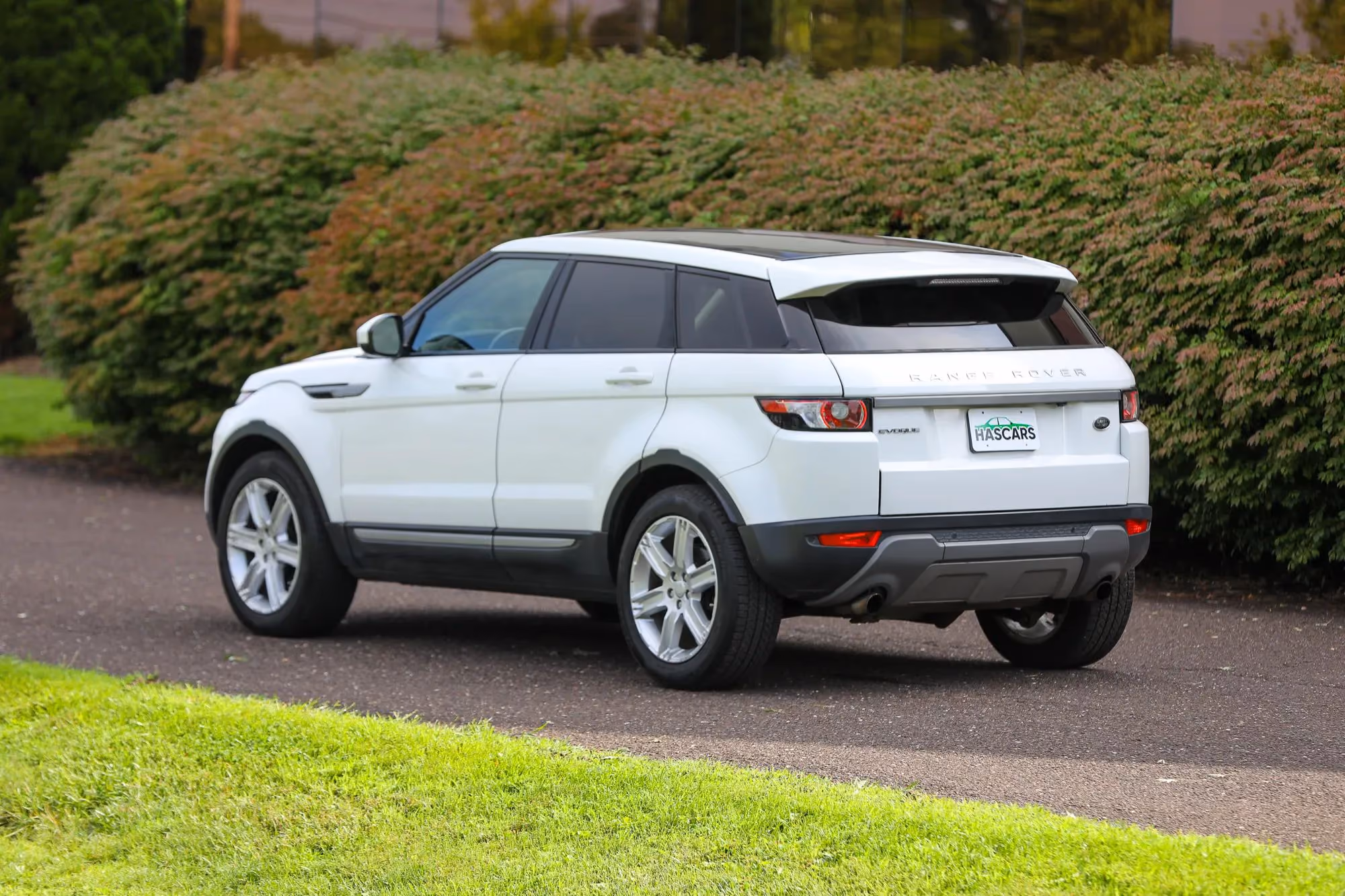 2015 Land Rover Range Rover Evoque Pure Plus Sport Utility 4D — photo 41 of 52