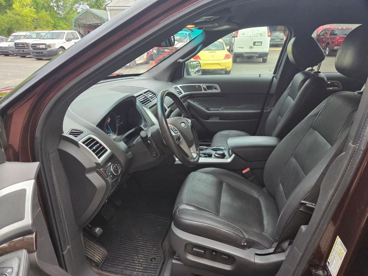 2012 Ford Explorer Limited Sport Utility — photo 4 of 19