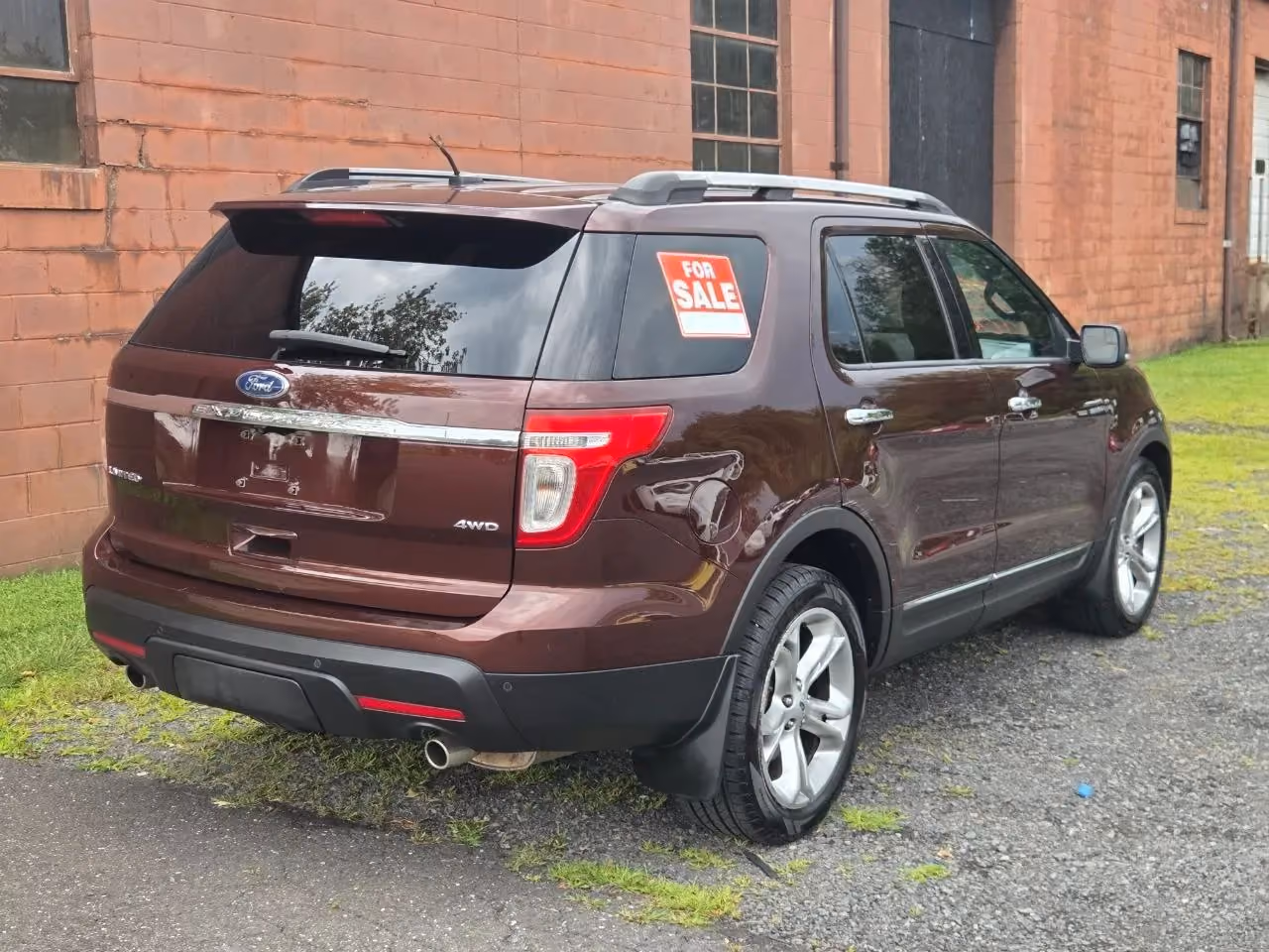 2012 Ford Explorer Limited Sport Utility — photo 6 of 19