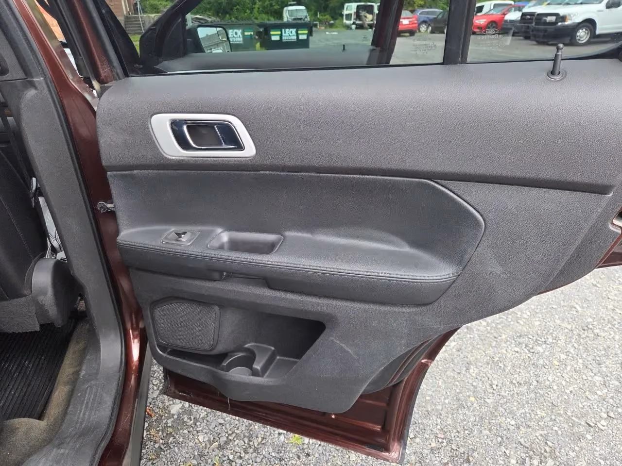 2012 Ford Explorer Limited Sport Utility — photo 16 of 19