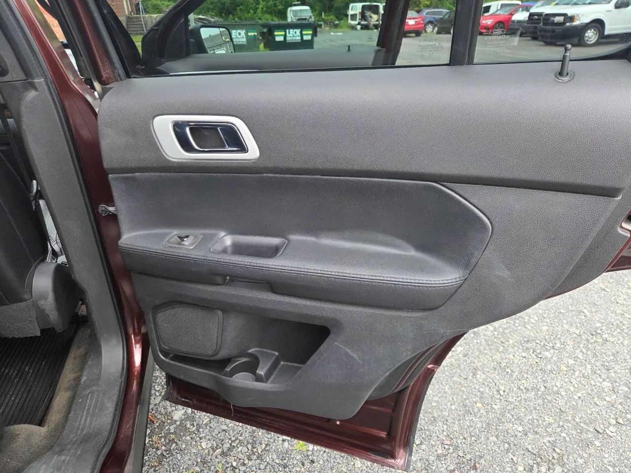 2012 Ford Explorer Limited Sport Utility — photo 13 of 19