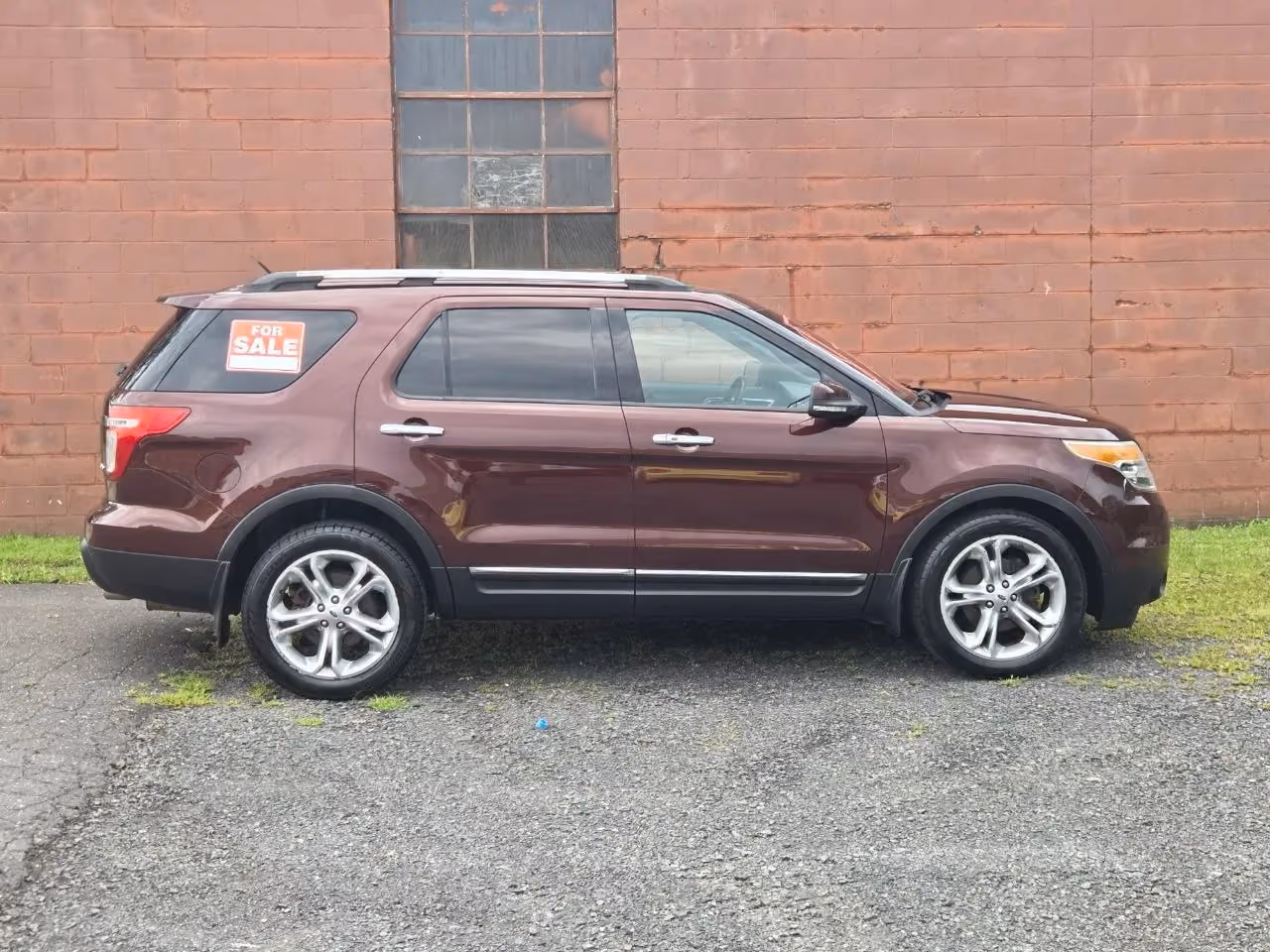 2012 Ford Explorer Limited Sport Utility — photo 4 of 19