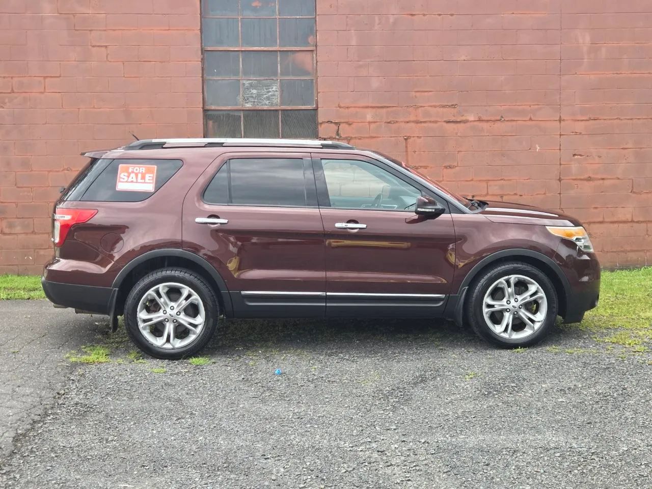 2012 Ford Explorer Limited Sport Utility — photo 18 of 19