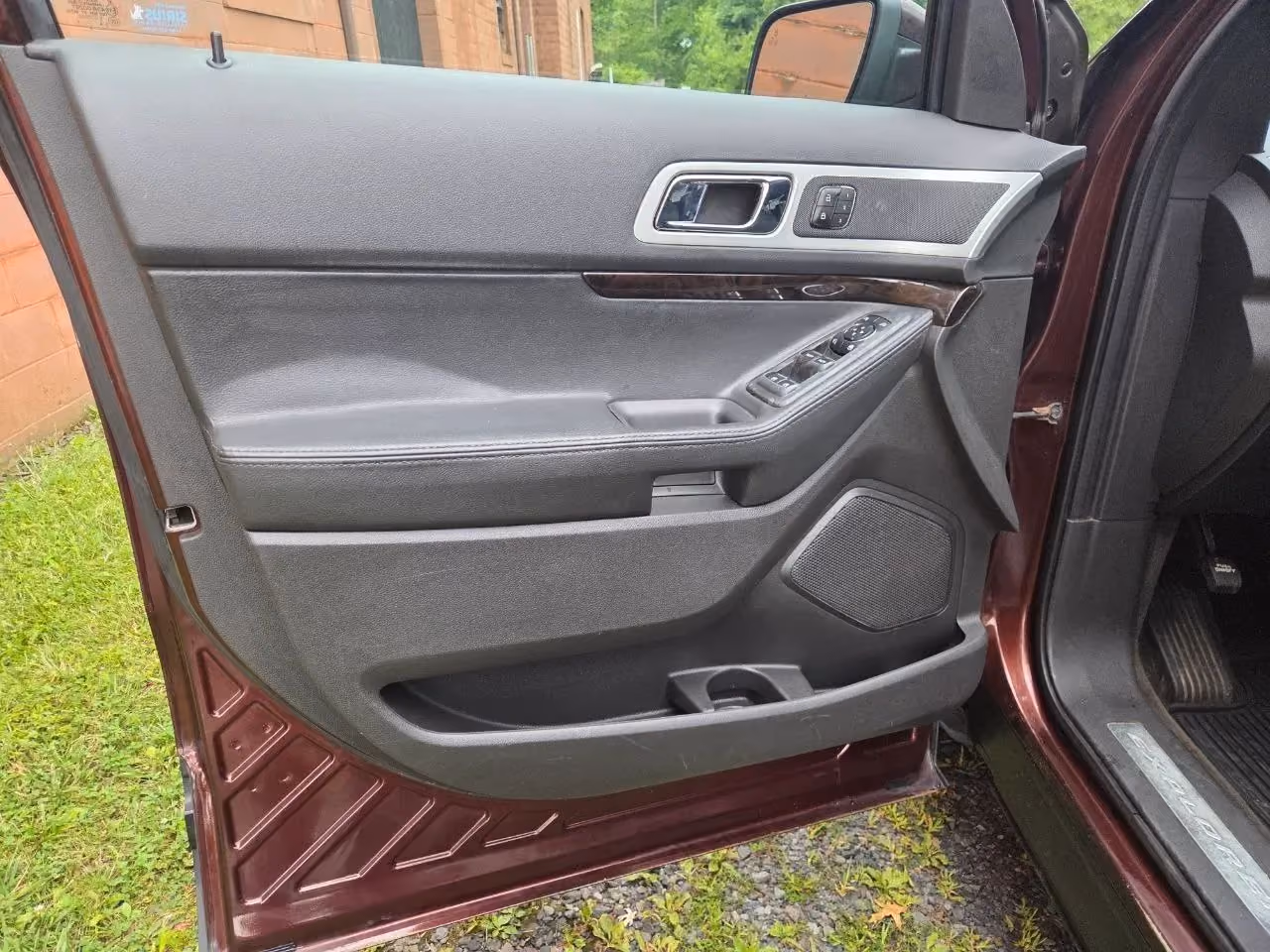 2012 Ford Explorer Limited Sport Utility — photo 19 of 19