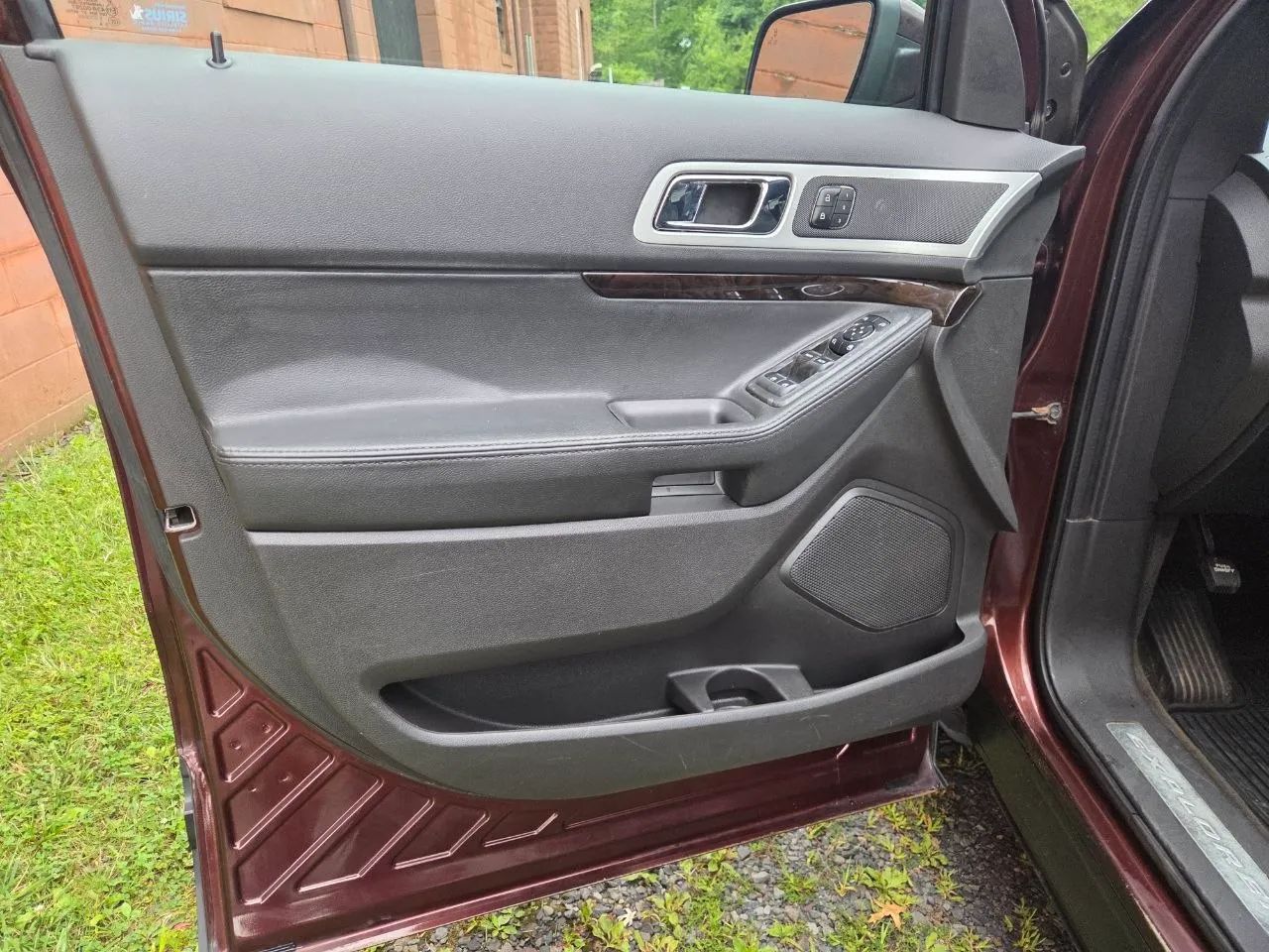 2012 Ford Explorer Limited Sport Utility — photo 19 of 19