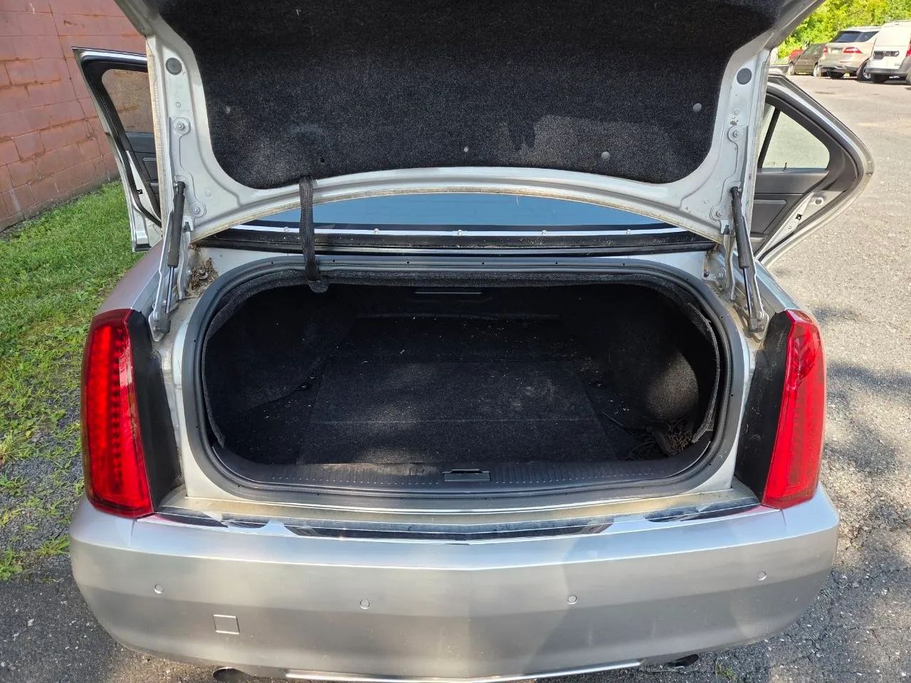 2008 Cadillac STS Sedan 4D — photo 17 of 73