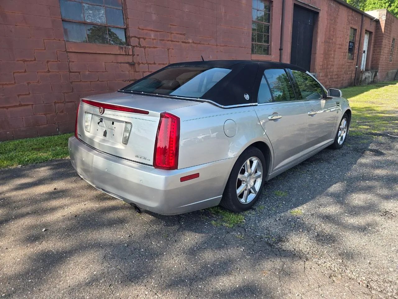 2008 Cadillac STS Sedan 4D — photo 5 of 73