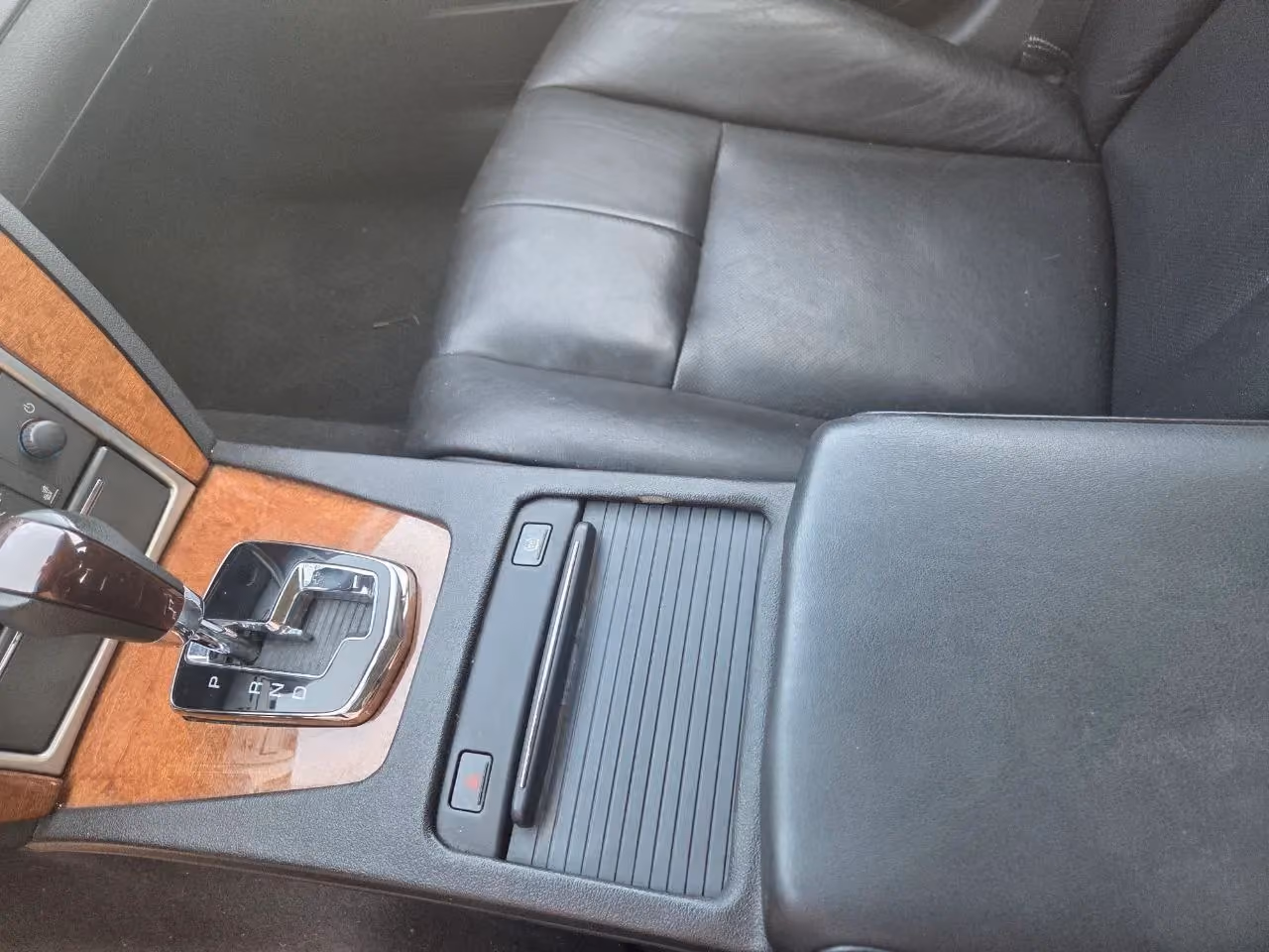 2008 Cadillac STS Sedan 4D — photo 26 of 73