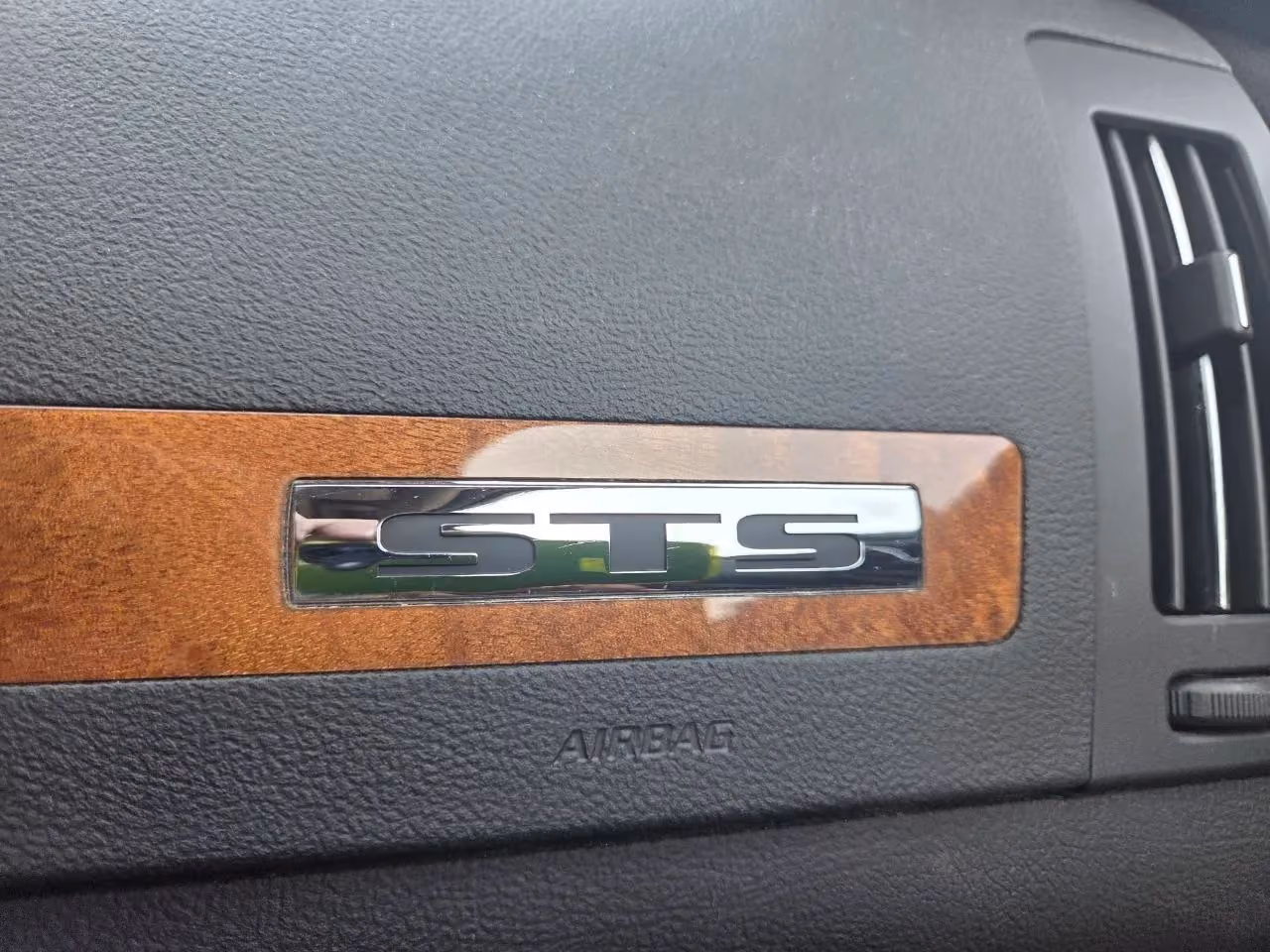 2008 Cadillac STS Sedan 4D — photo 27 of 73
