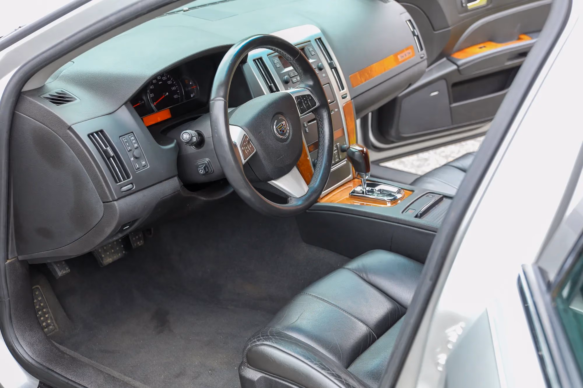 2008 Cadillac STS Sedan 4D — photo 40 of 73