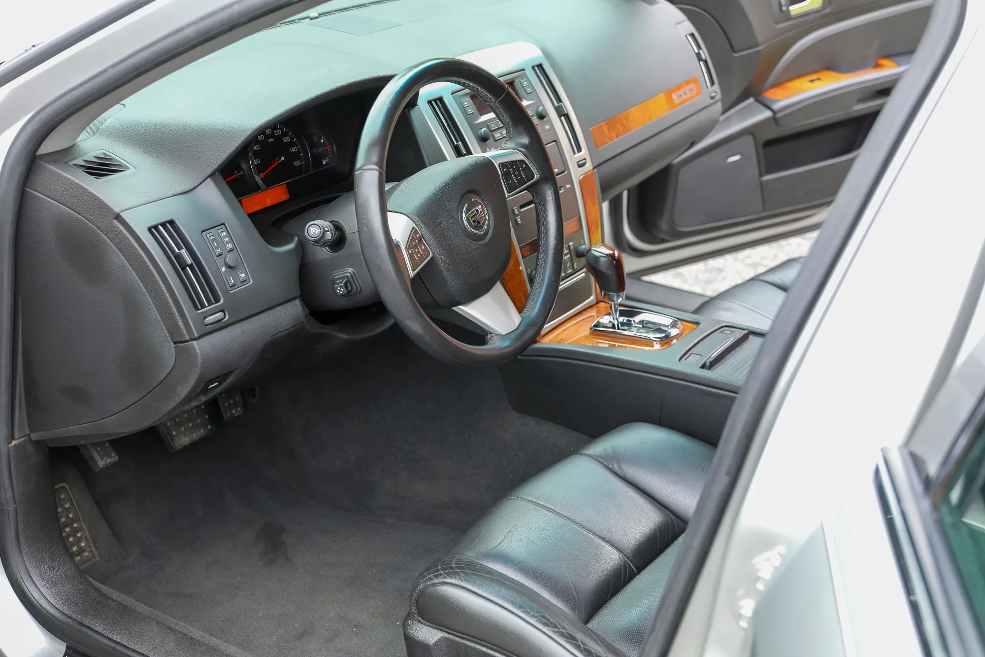 2008 Cadillac STS Sedan 4D — photo 40 of 73